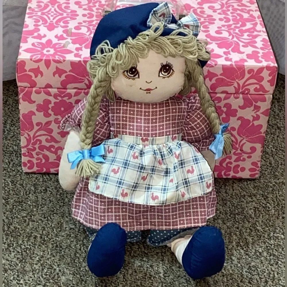 Set 2 Commoners ITH Dolls